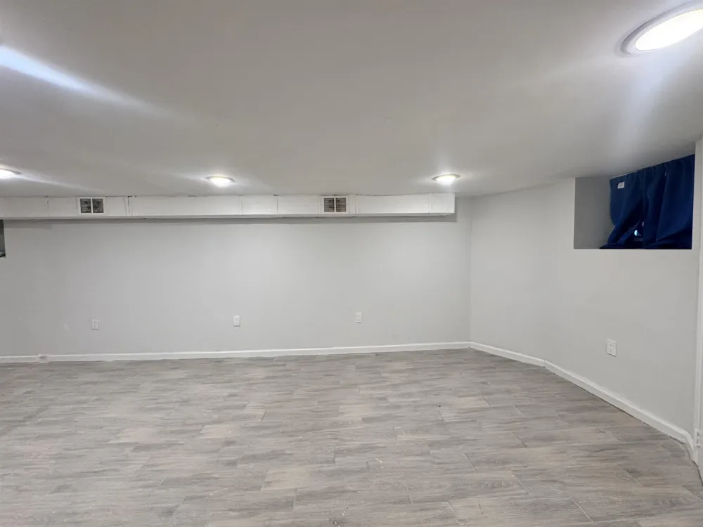 316 21ST ST Union City, NJ 07087