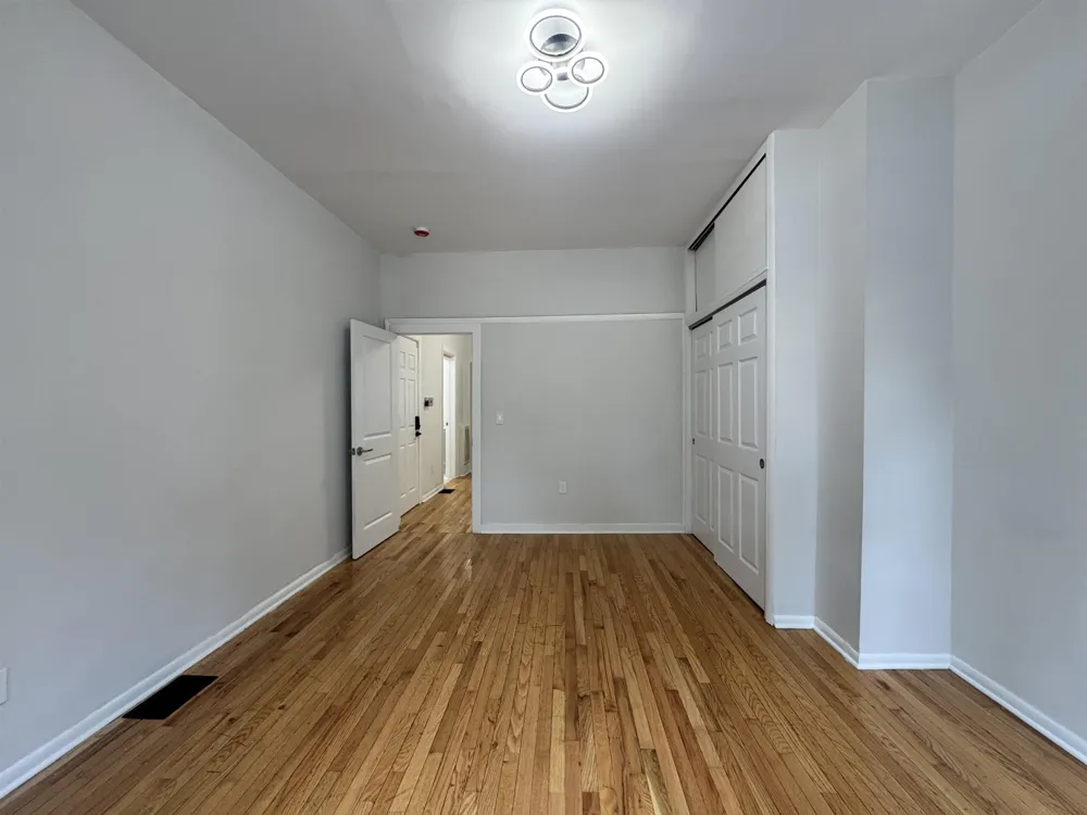 316 21ST ST Union City, NJ 07087