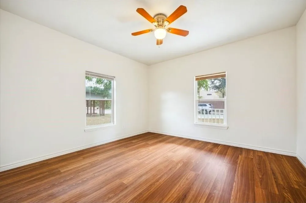 7933 Elwood Street Houston, TX 77012