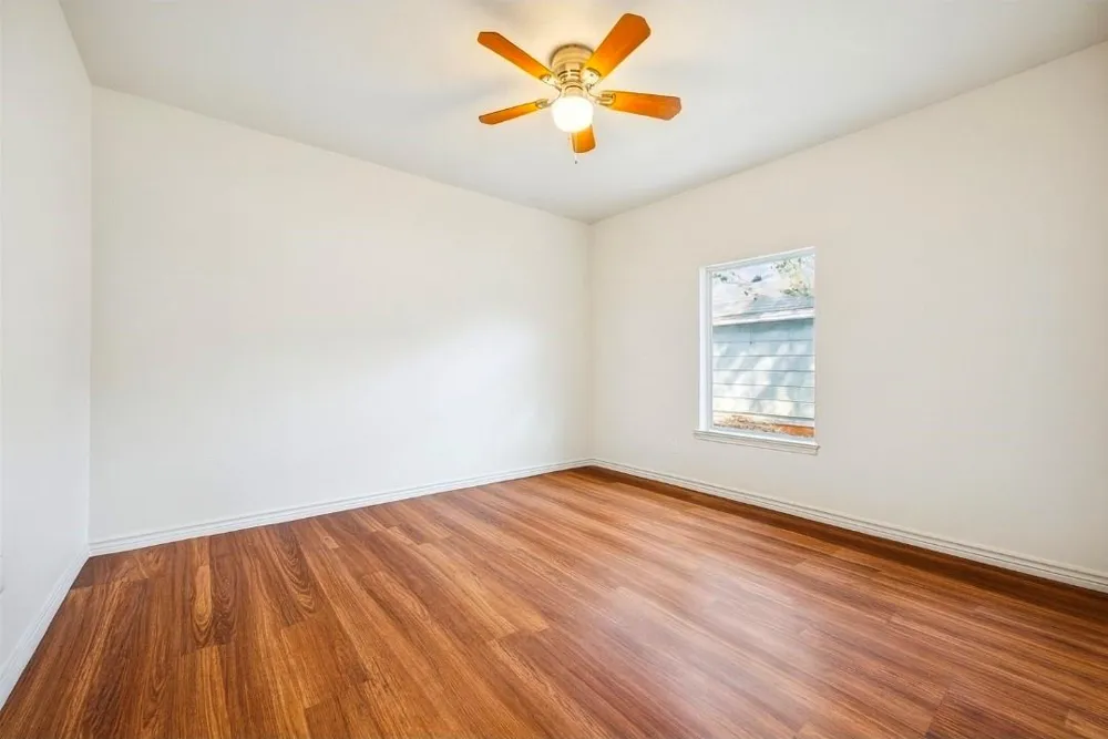 7933 Elwood Street Houston, TX 77012