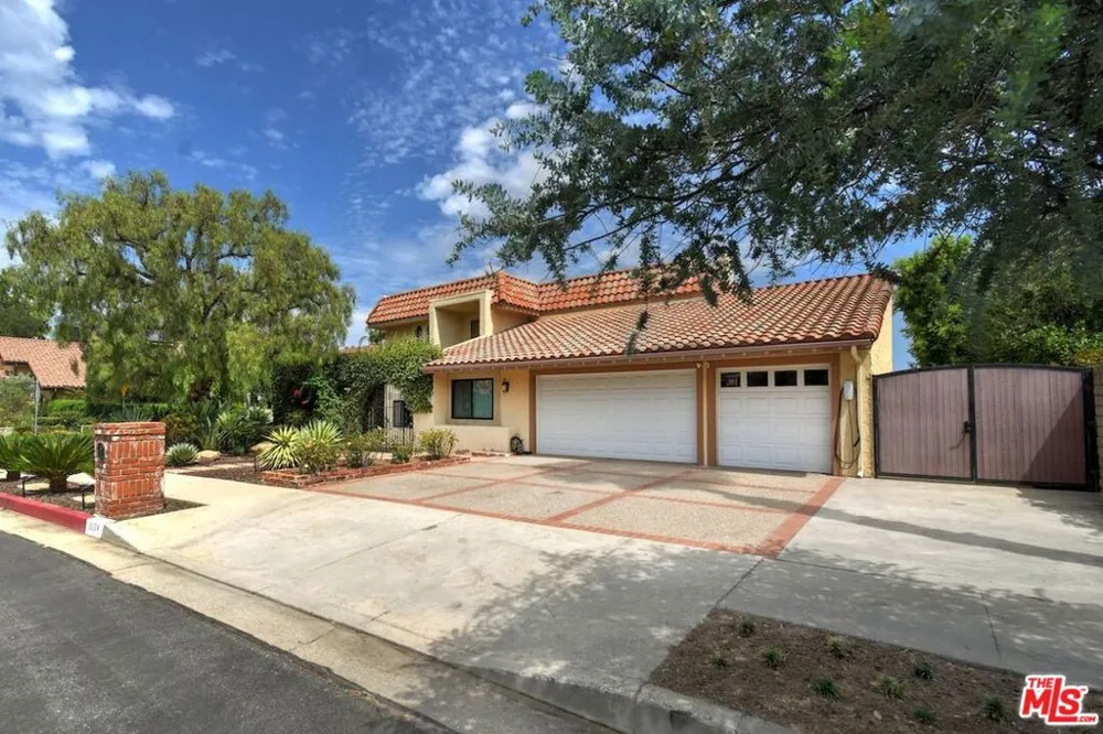 9664 Andora Avenue Los Angeles, CA 91311