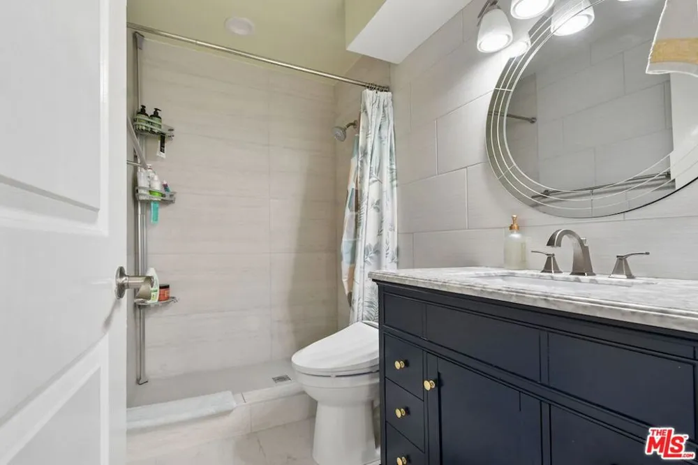 9664 Andora Avenue Los Angeles, CA 91311