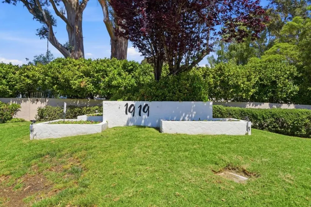 1919 Alameda De Las Pulgas #75 San Mateo, CA 94403