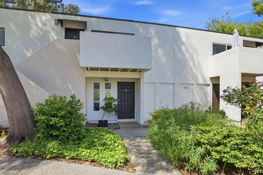 1919 Alameda De Las Pulgas #75 San Mateo, CA 94403