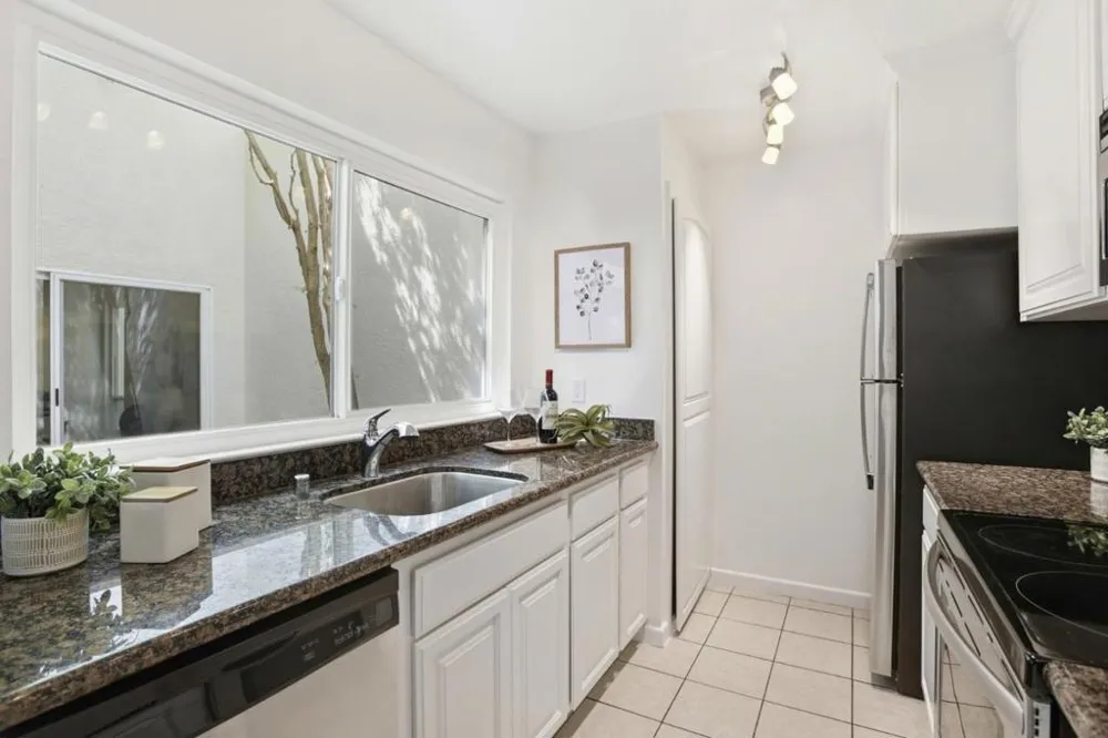 1919 Alameda De Las Pulgas #75 San Mateo, CA 94403