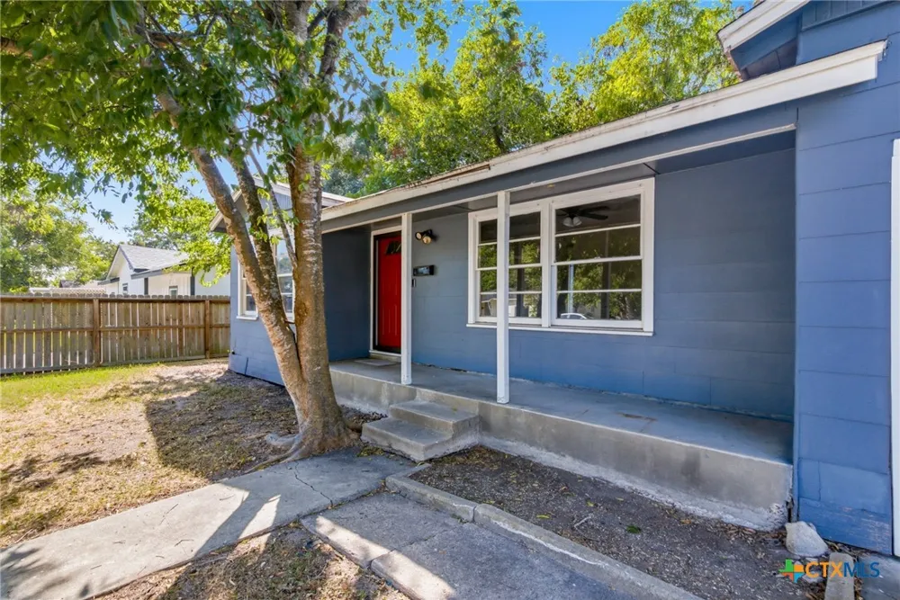 2514 Cardinal Street Victoria, TX 77901
