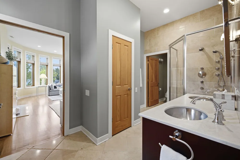 51108 Lake Park Drive New Buffalo, MI 49117
