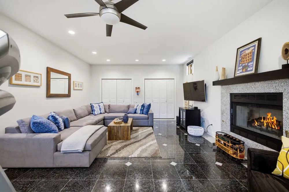 51108 Lake Park Drive New Buffalo, MI 49117