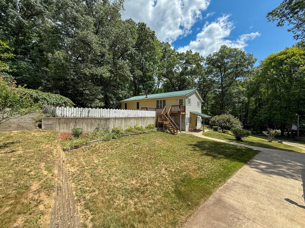 7017 Elm Avenue Newaygo, MI 49337