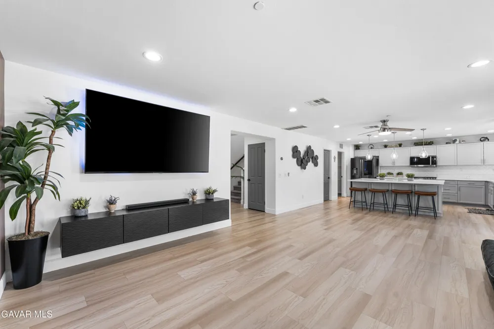 3550 Topaz Lane Lancaster, CA 93535