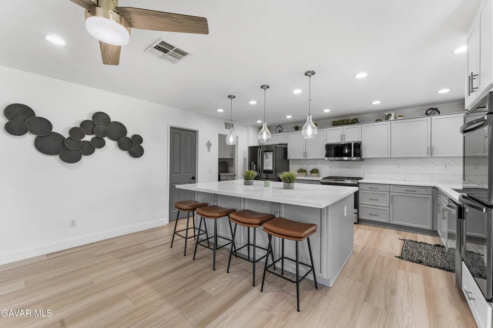 3550 Topaz Lane Lancaster, CA 93535