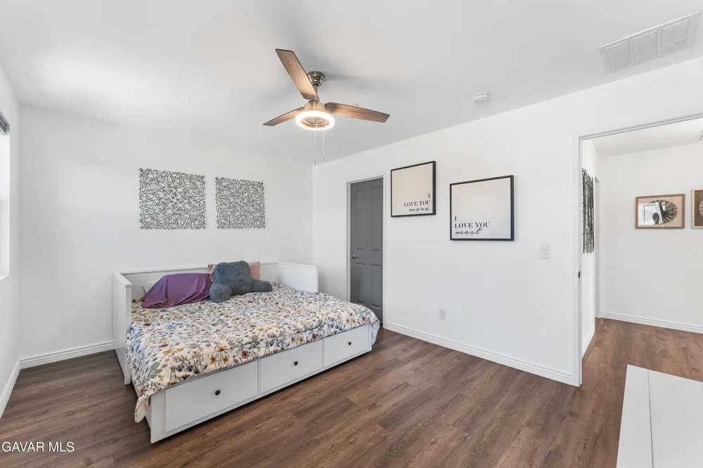 3550 Topaz Lane Lancaster, CA 93535