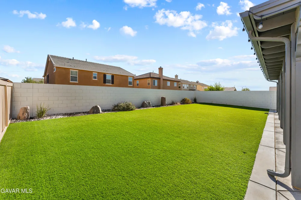 3550 Topaz Lane Lancaster, CA 93535