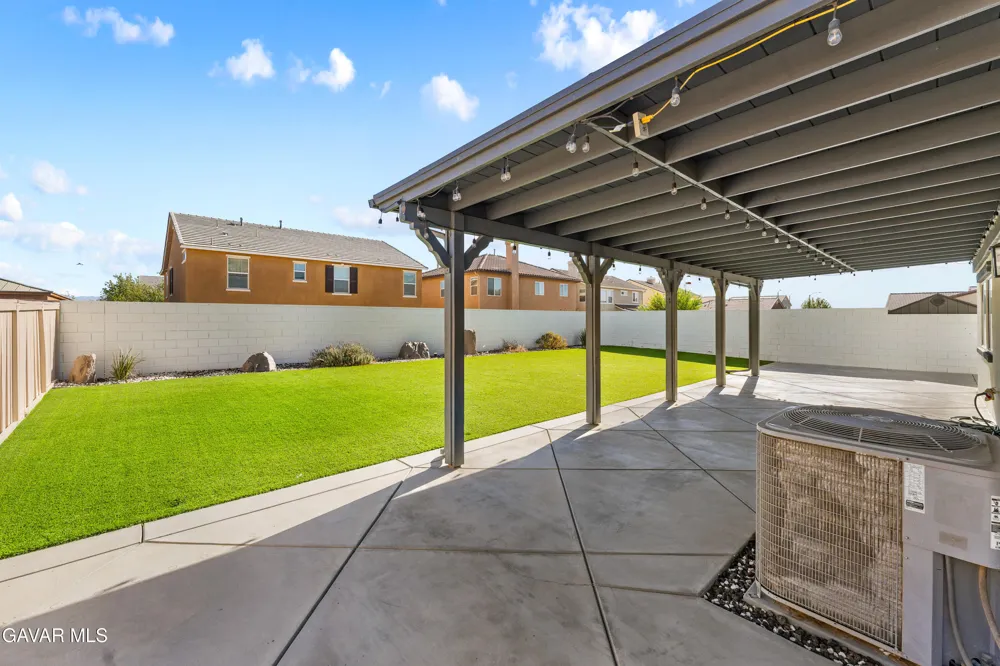 3550 Topaz Lane Lancaster, CA 93535