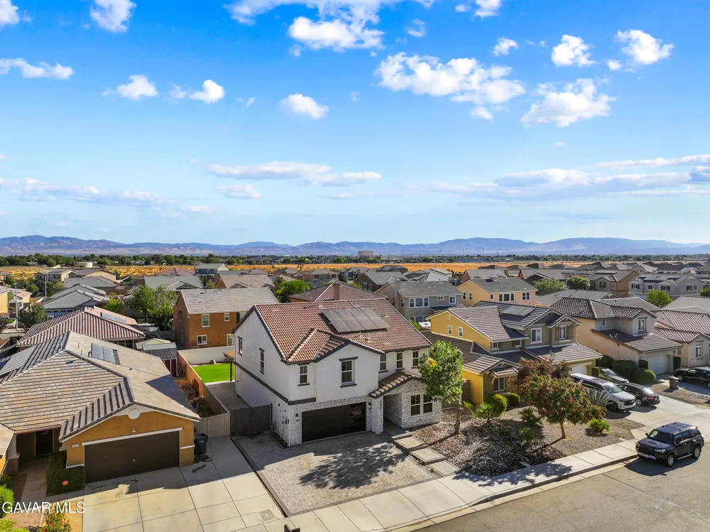 3550 Topaz Lane Lancaster, CA 93535