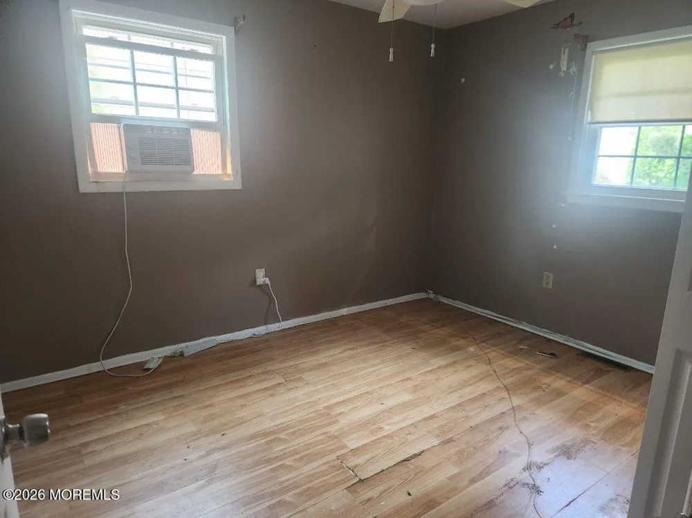 321 Lake Champlain Drive Little Egg Harbor, NJ 08087