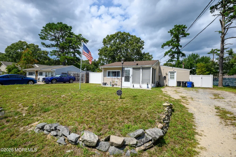 706 Tampa Road Forked River, NJ 08731