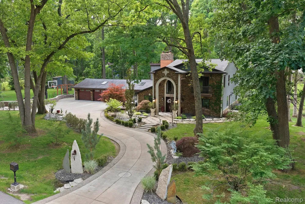 1258 Priscilla Lane Rochester Hills City, MI 48309