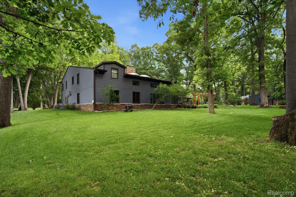1258 Priscilla Lane Rochester Hills City, MI 48309
