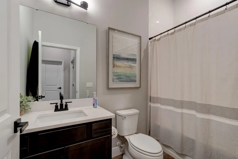 828 MIDDLETON STREET Debary, FL 32713
