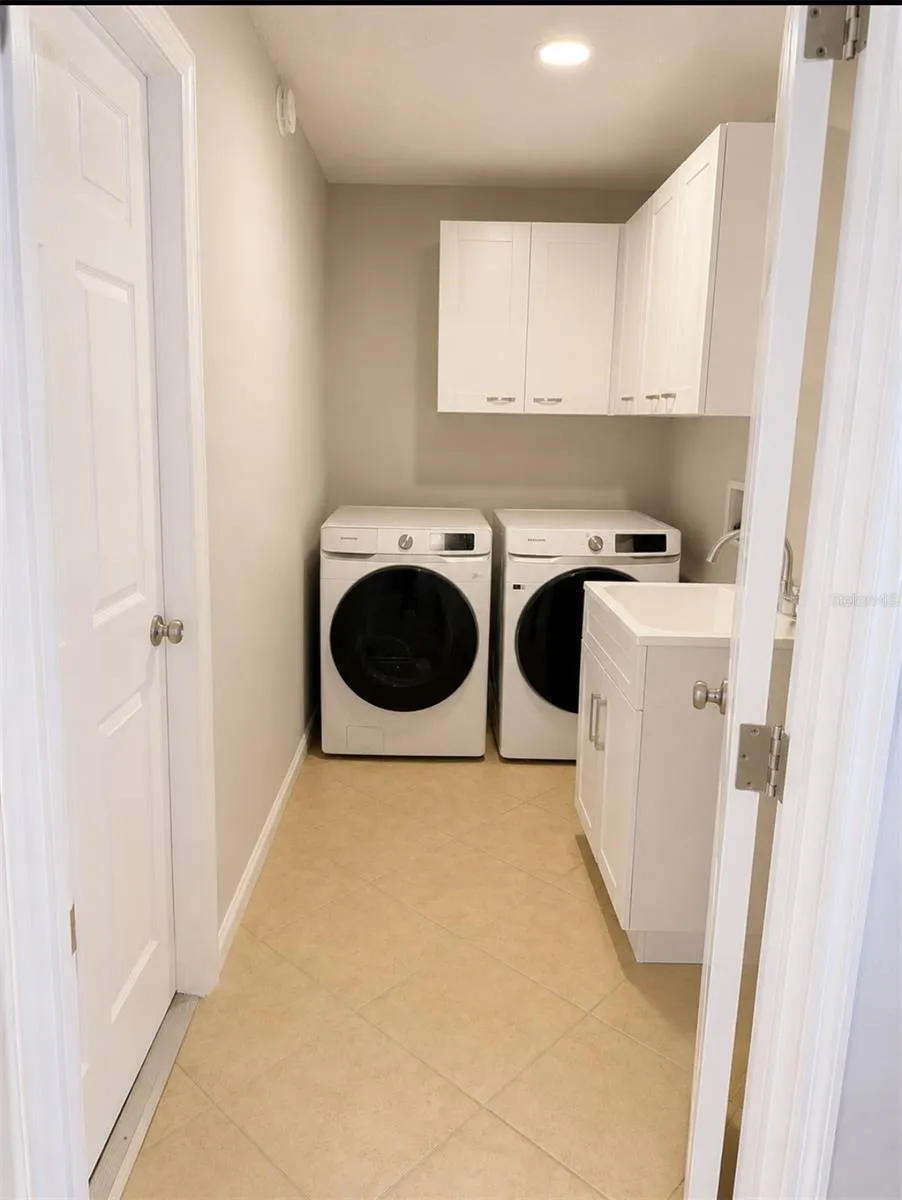 6424 EASY GOER COURT Sarasota, FL 34240