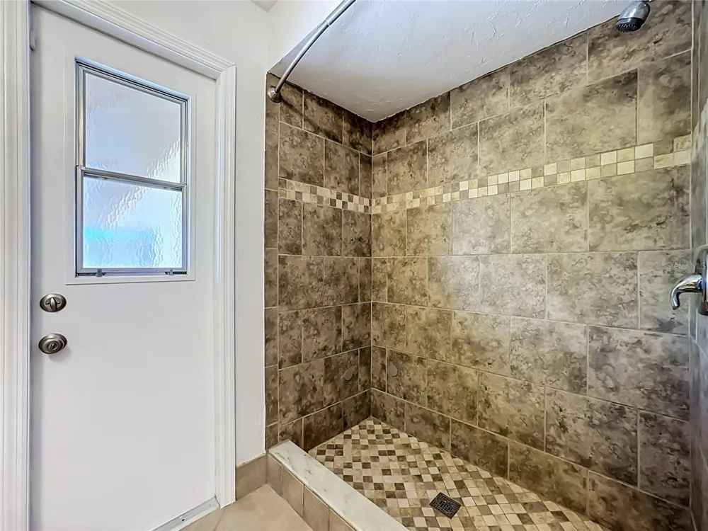 6424 EASY GOER COURT Sarasota, FL 34240