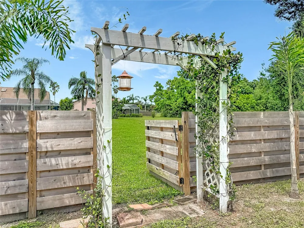 6424 EASY GOER COURT Sarasota, FL 34240