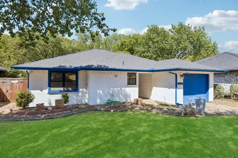 2749 Buna Drive