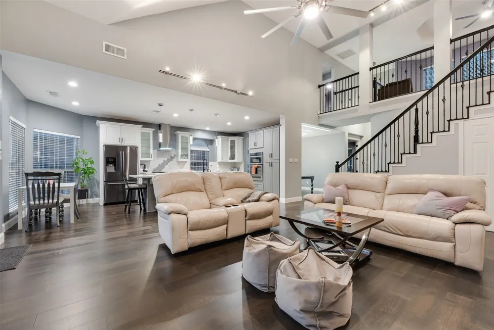 11709 Pheasant Creek Drive Fort Worth, TX 76244