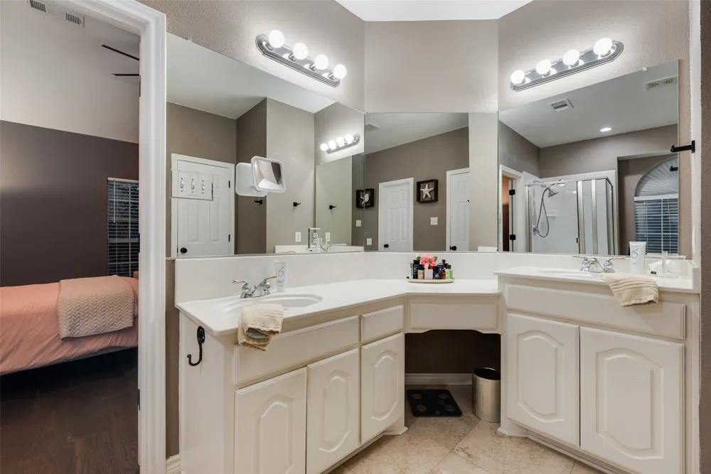 11709 Pheasant Creek Drive Fort Worth, TX 76244