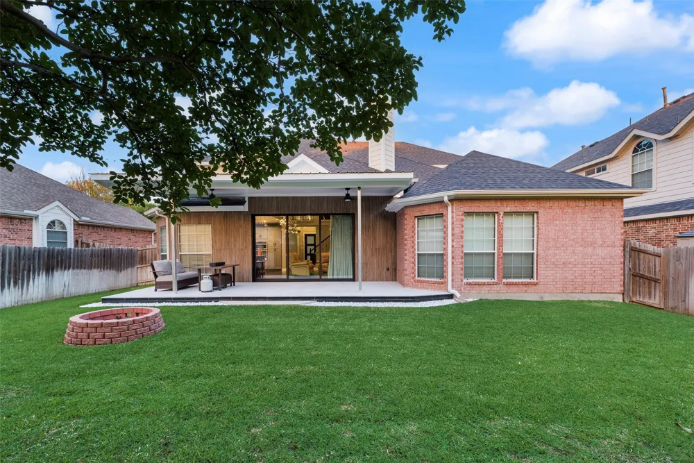 11709 Pheasant Creek Drive Fort Worth, TX 76244