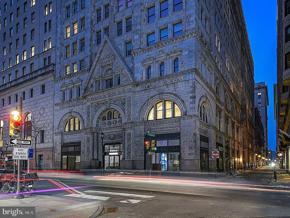 130 S JUNIPER STREET #717 Philadelphia, PA 19107