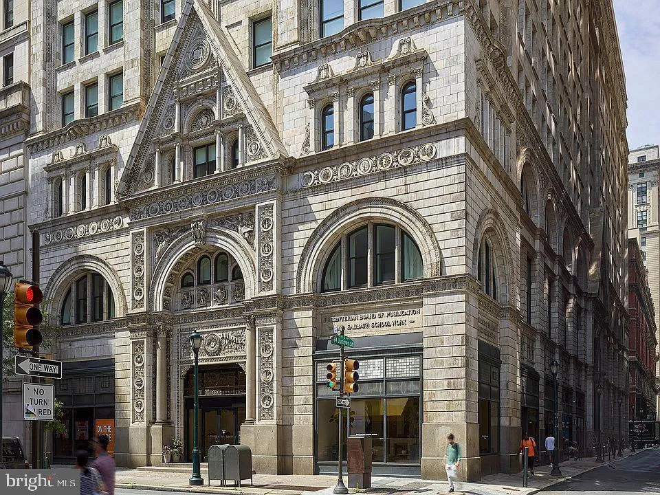 130 S JUNIPER STREET #717 Philadelphia, PA 19107