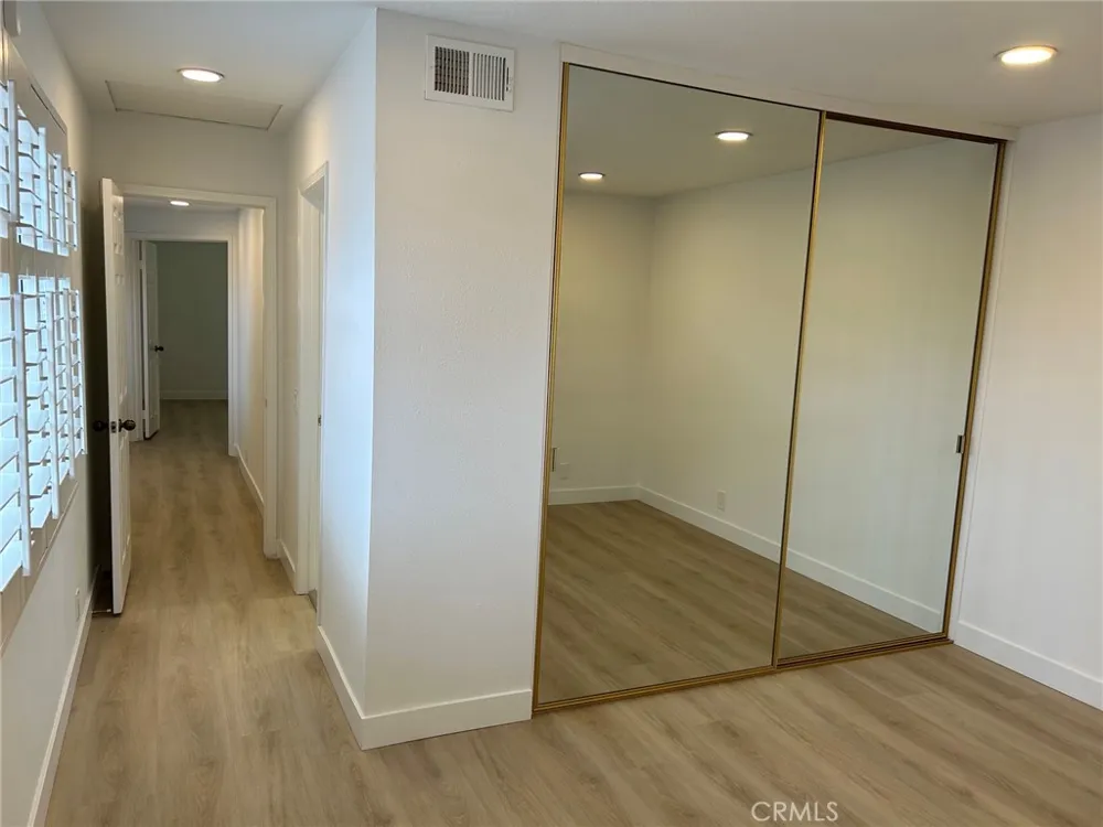16 Georgetown #8 Irvine, CA 92612