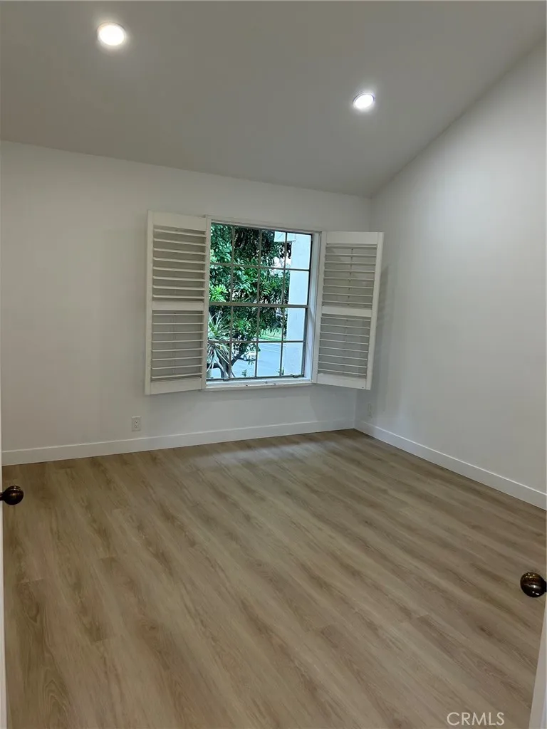 16 Georgetown #8 Irvine, CA 92612