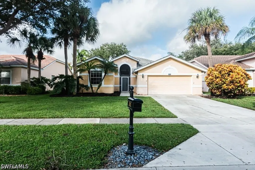 Heritage Greens Drive Naples, FL 34119