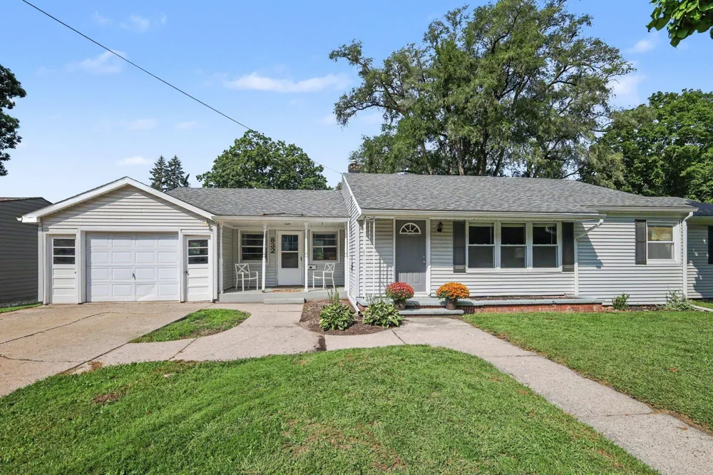 832 Jefferson Street Lowell, MI 49331
