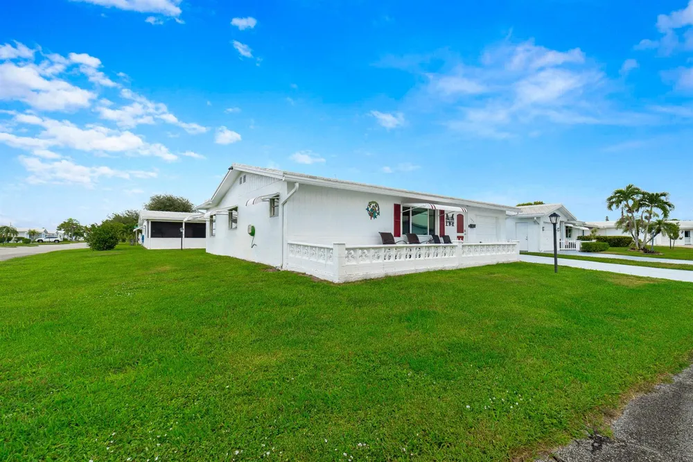 1605 Verdi Drive Boynton Beach, FL 33426
