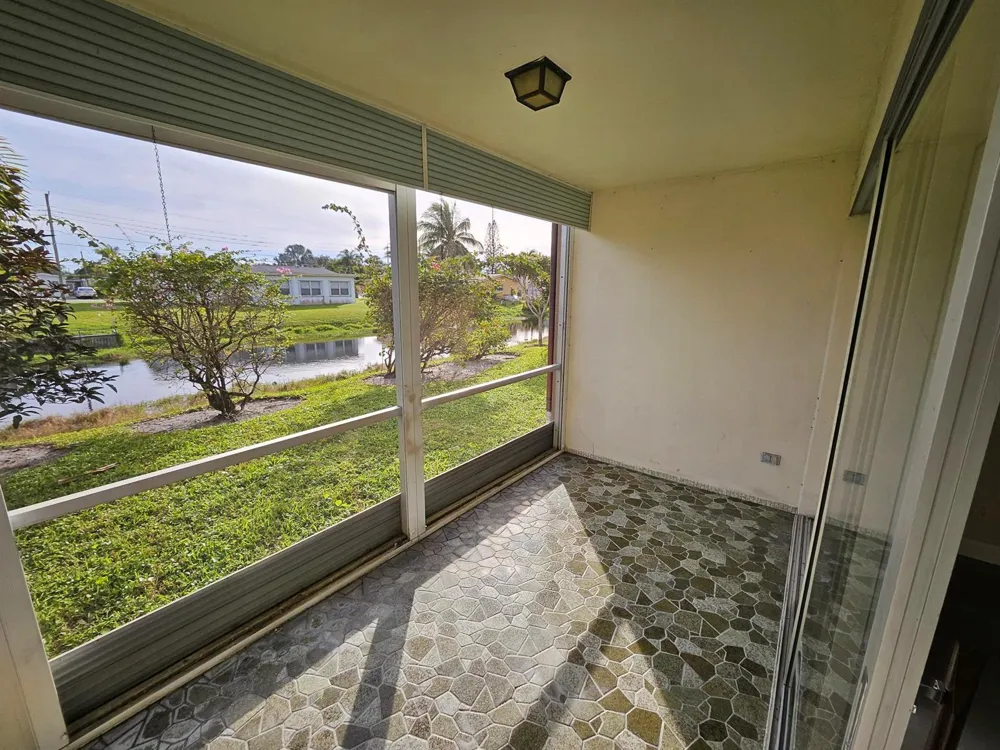 2900 NW 46TH AVENUE #105 Lauderdale Lakes, FL 33313