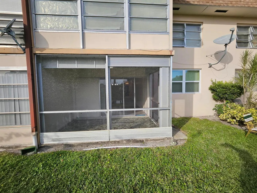 2900 NW 46TH AVENUE #105 Lauderdale Lakes, FL 33313