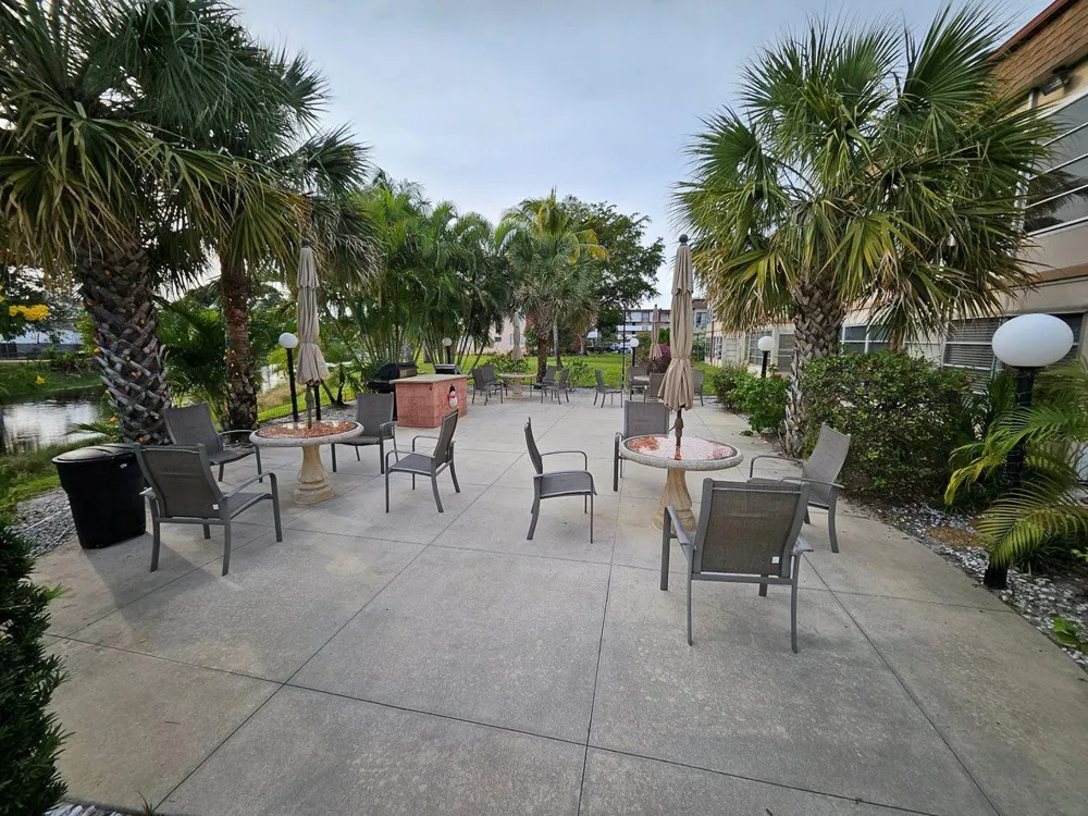 2900 NW 46TH AVENUE #105 Lauderdale Lakes, FL 33313