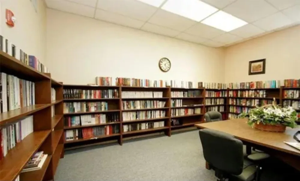 2900 NW 46TH AVENUE #105 Lauderdale Lakes, FL 33313