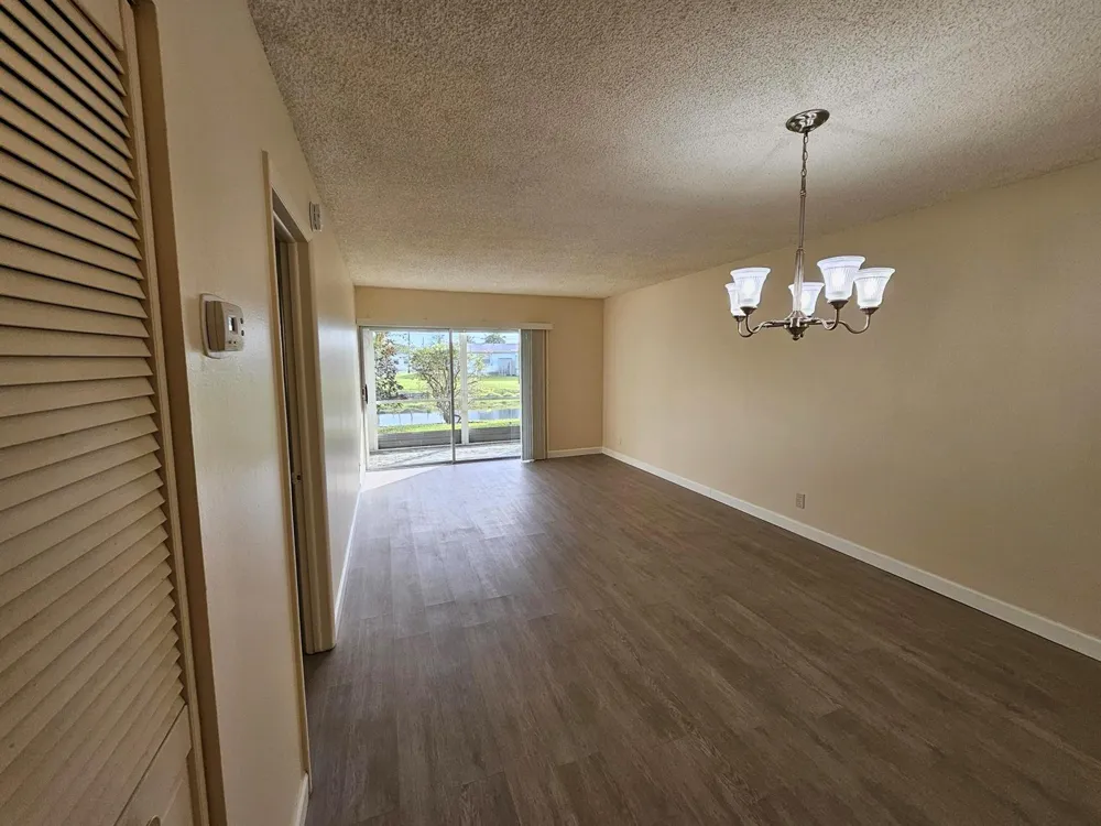 2900 NW 46TH AVENUE #105 Lauderdale Lakes, FL 33313