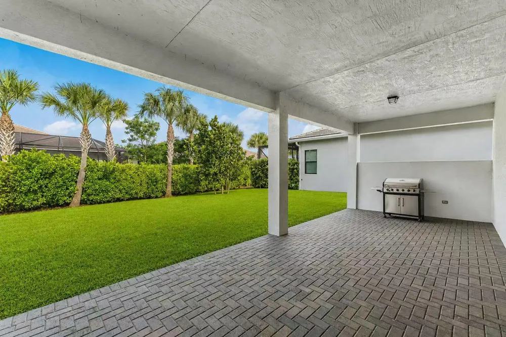 5395 St Vincent Lane Westlake, FL 33470