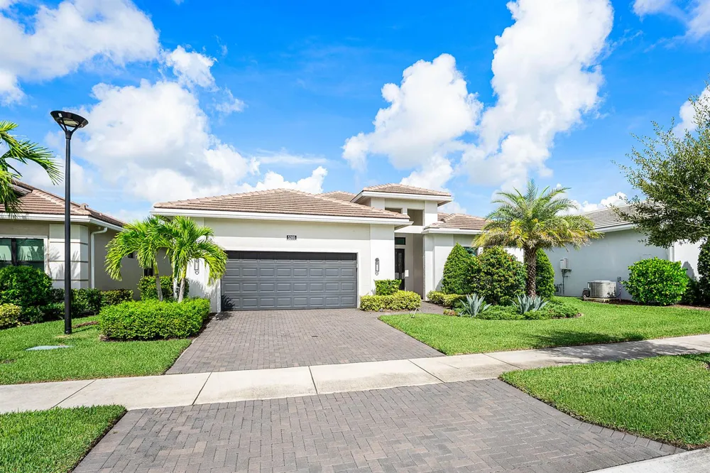5395 St Vincent Lane Westlake, FL 33470