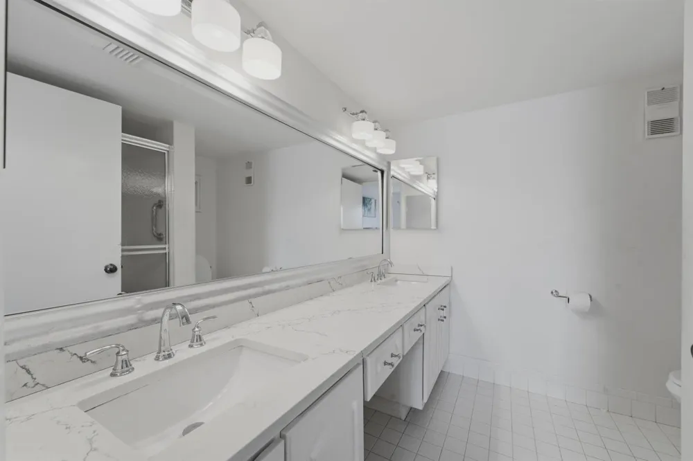 6093 POINTE REGAL CIRCLE #209 Delray Beach, FL 33484