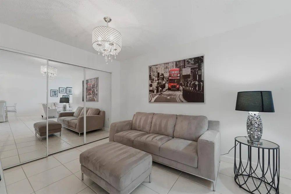 6093 POINTE REGAL CIRCLE #209 Delray Beach, FL 33484