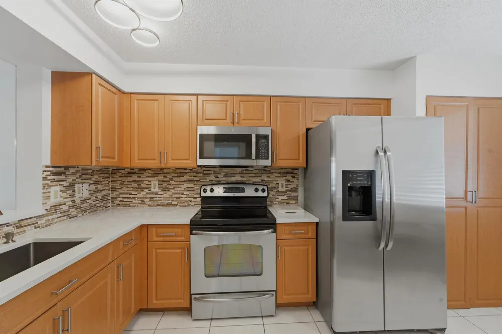 6093 POINTE REGAL CIRCLE #209 Delray Beach, FL 33484