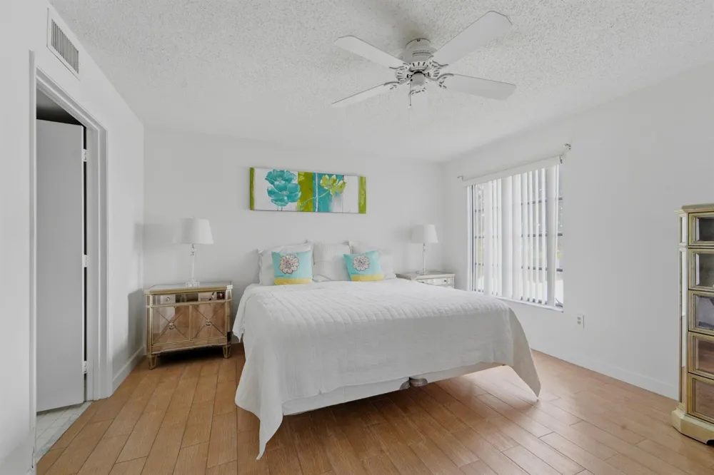 6093 POINTE REGAL CIRCLE #209 Delray Beach, FL 33484