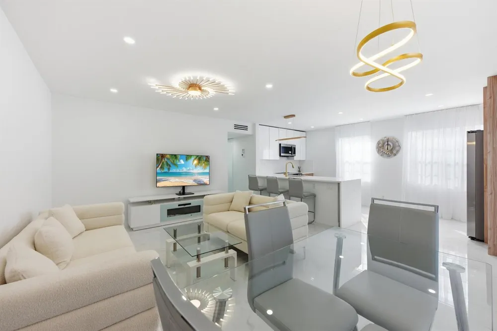 618 Normandy M Delray Beach, FL 33484